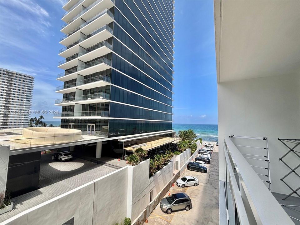 For Rent: $4,000 (2 beds, 2 baths, 1248 Square Feet)