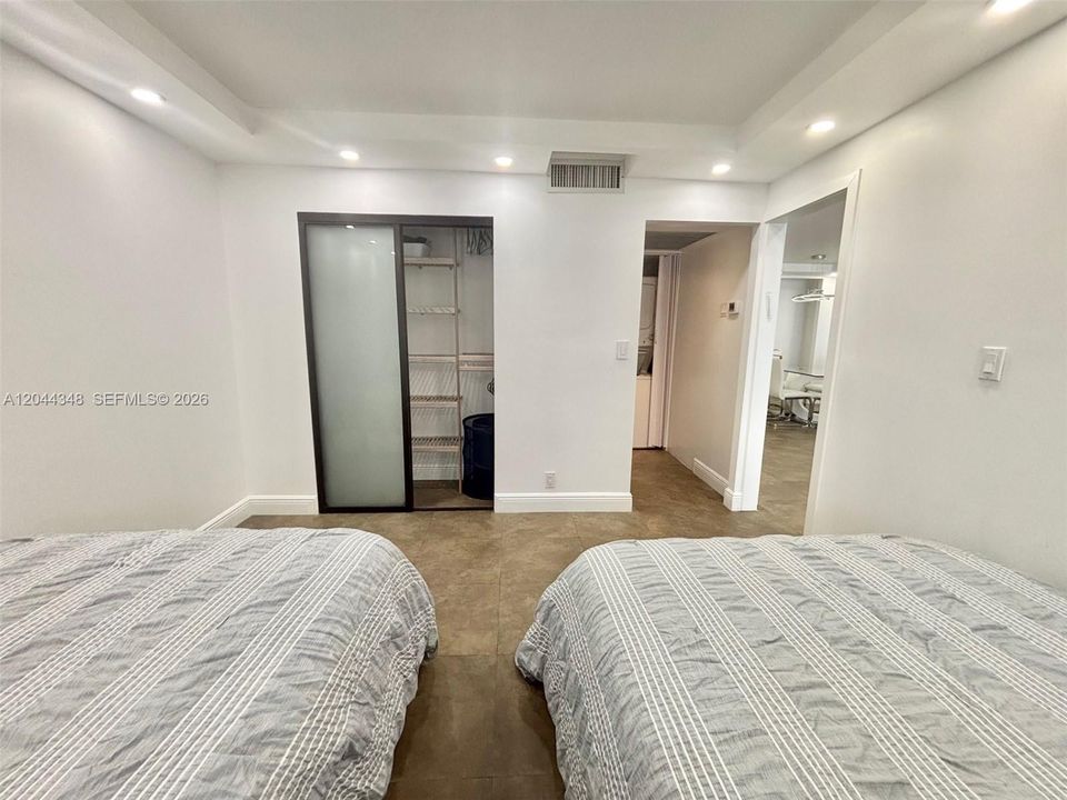 For Rent: $4,000 (2 beds, 2 baths, 1248 Square Feet)