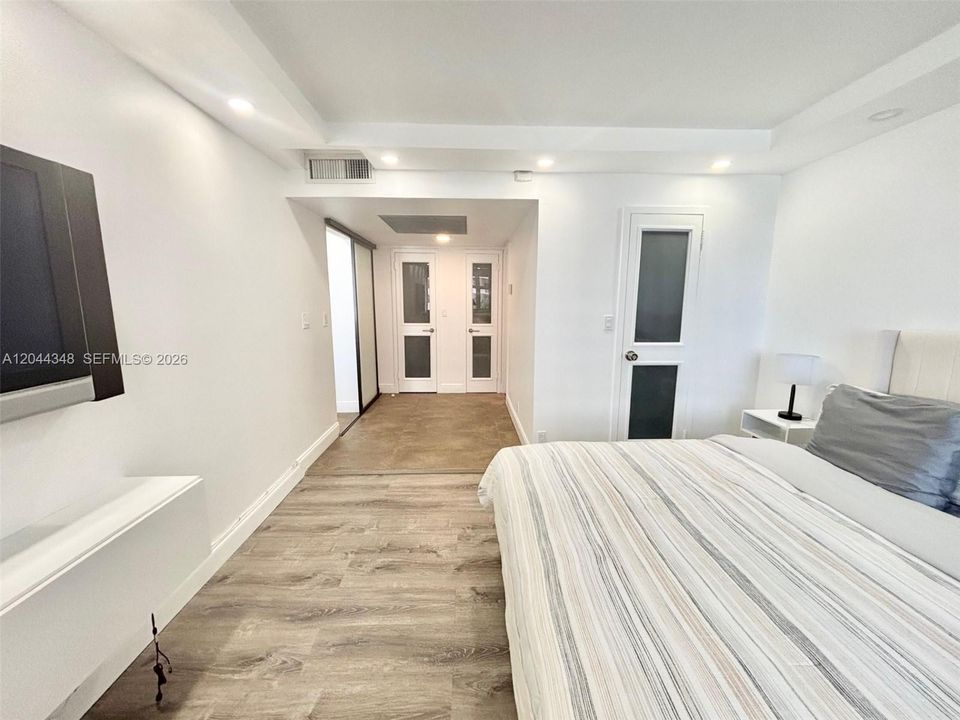 For Rent: $4,000 (2 beds, 2 baths, 1248 Square Feet)
