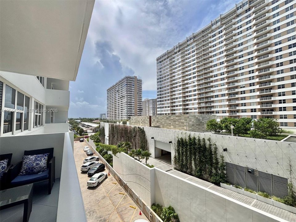 For Rent: $4,000 (2 beds, 2 baths, 1248 Square Feet)