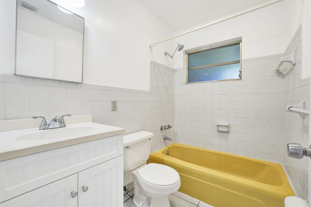 2nd Bath Unit 2