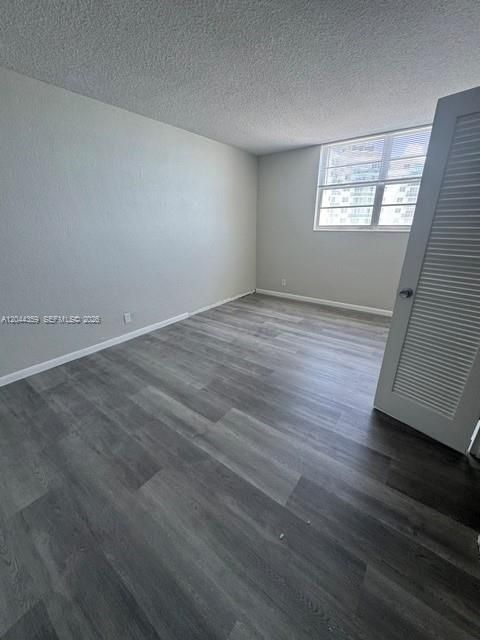 For Sale: $450,000 (2 beds, 1 baths, 1236 Square Feet)