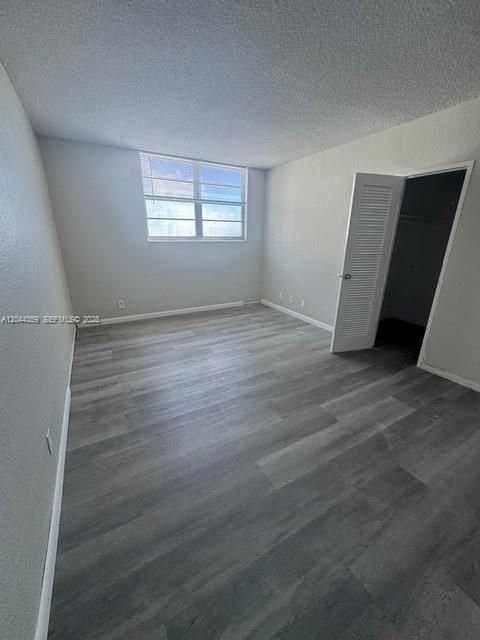 For Sale: $450,000 (2 beds, 1 baths, 1236 Square Feet)