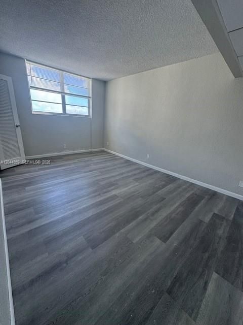 For Sale: $450,000 (2 beds, 1 baths, 1236 Square Feet)