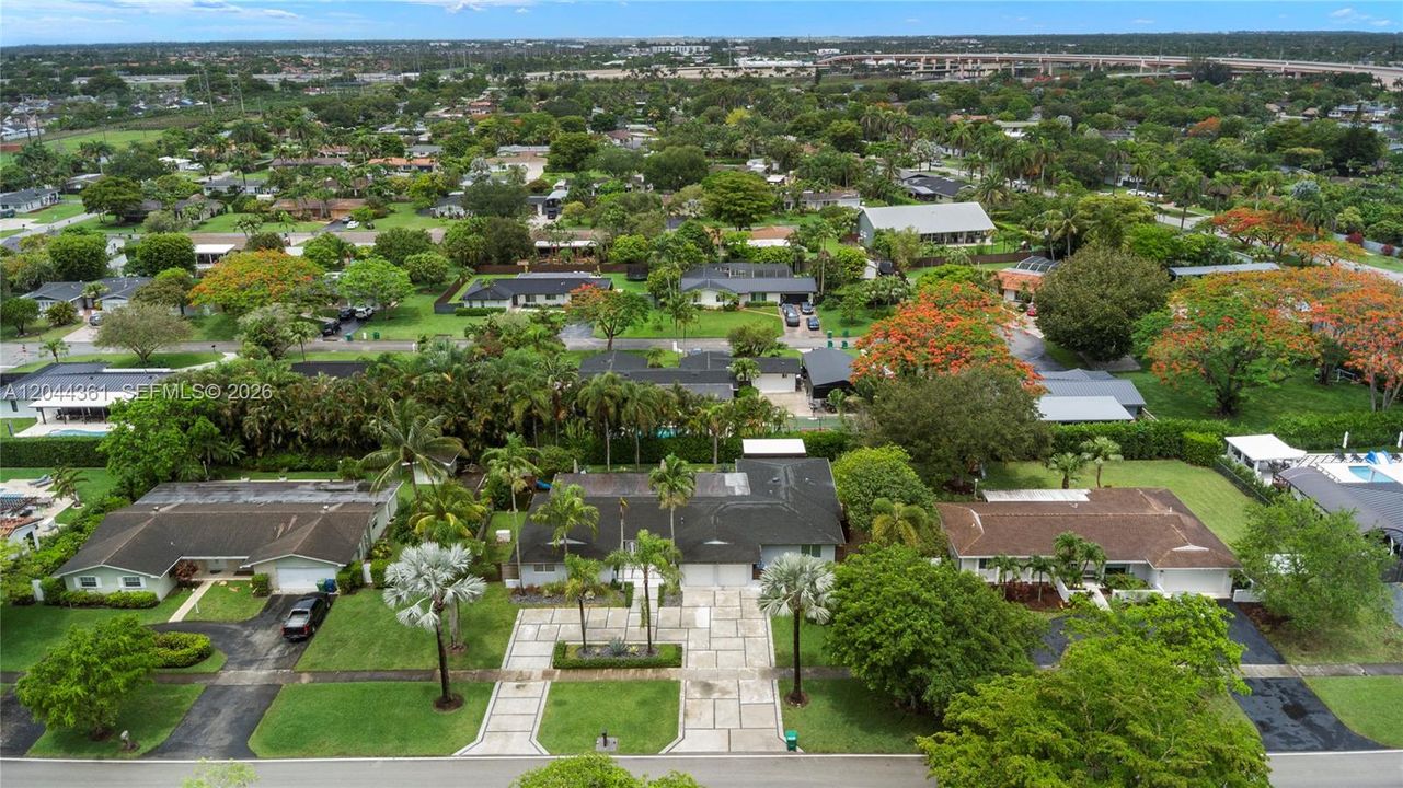 En Venta: $1,950,000 (5 camas, 4 baños, 3170 Pies cuadrados)