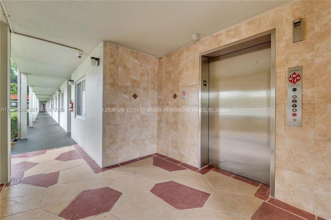En Venta: $260,000 (2 camas, 2 baños, 1192 Pies cuadrados)