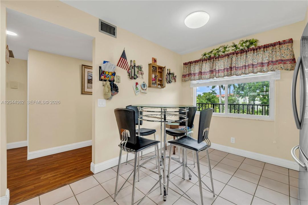 En Venta: $260,000 (2 camas, 2 baños, 1192 Pies cuadrados)