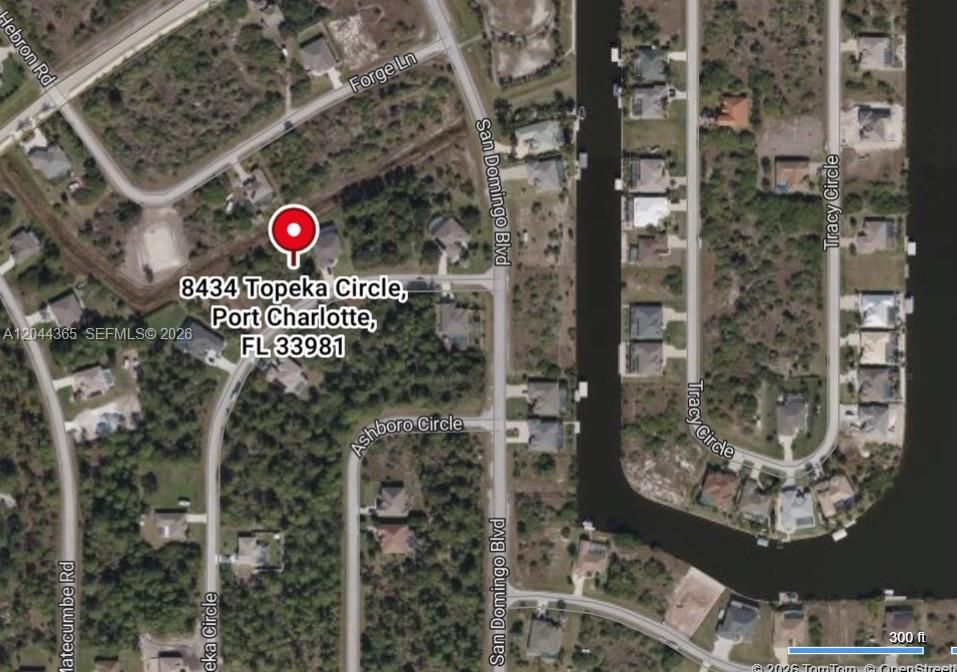 На продажу: $32,000 (0.24 acres)