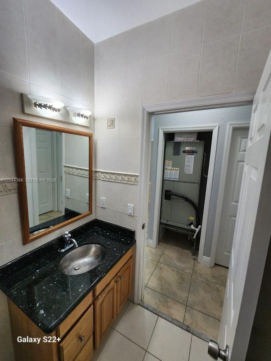 En Renta: $6,500 (5 camas, 3 baños, 3600 Pies cuadrados)
