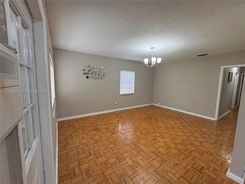В аренду: $3,350 (2 спален, 2 ванн, 1316 Квадратных фут)
