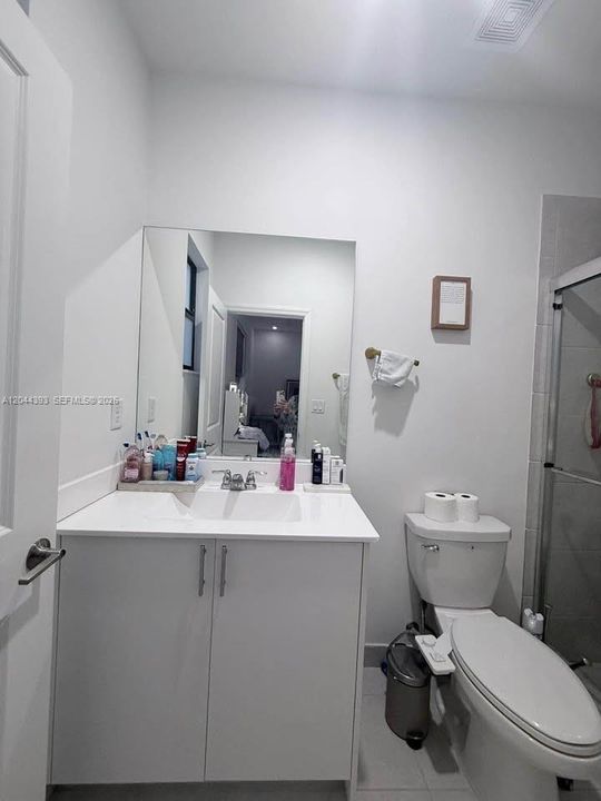 В аренду: $3,000 (3 спален, 2 ванн, 1483 Квадратных фут)