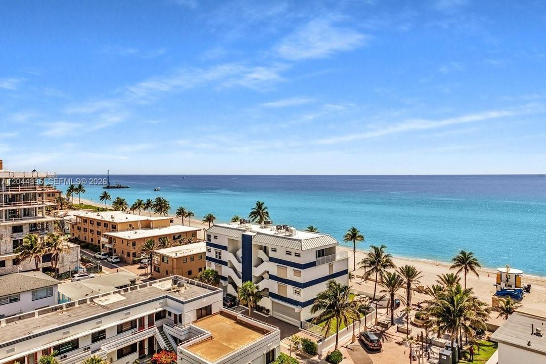 For Sale: $624,900 (2 beds, 2 baths, 1120 Square Feet)