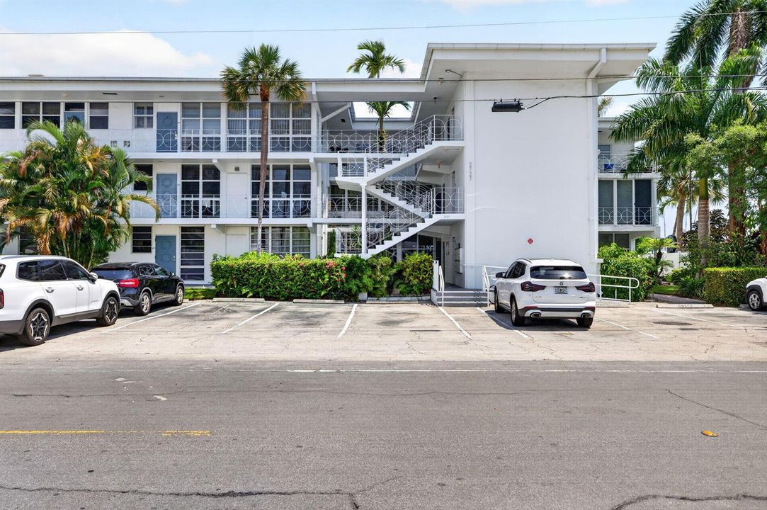 1-web-or-mls-699A3795