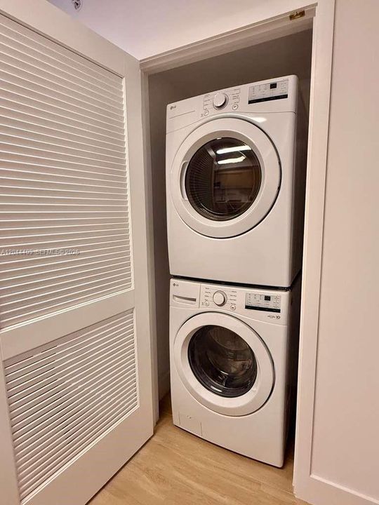 For Rent: $4,900 (1 beds, 2 baths, 786 Square Feet)