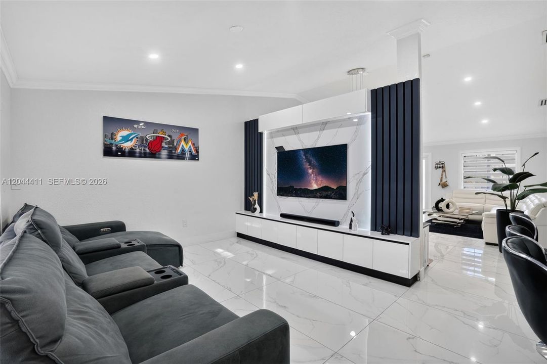 For Sale: $720,000 (3 beds, 2 baths, 1770 Square Feet)