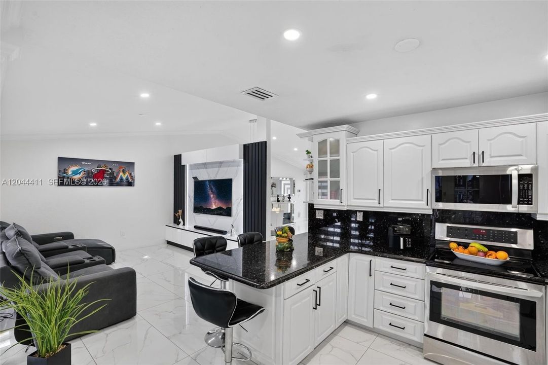 For Sale: $720,000 (3 beds, 2 baths, 1770 Square Feet)