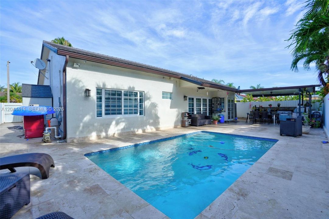 For Sale: $720,000 (3 beds, 2 baths, 1770 Square Feet)
