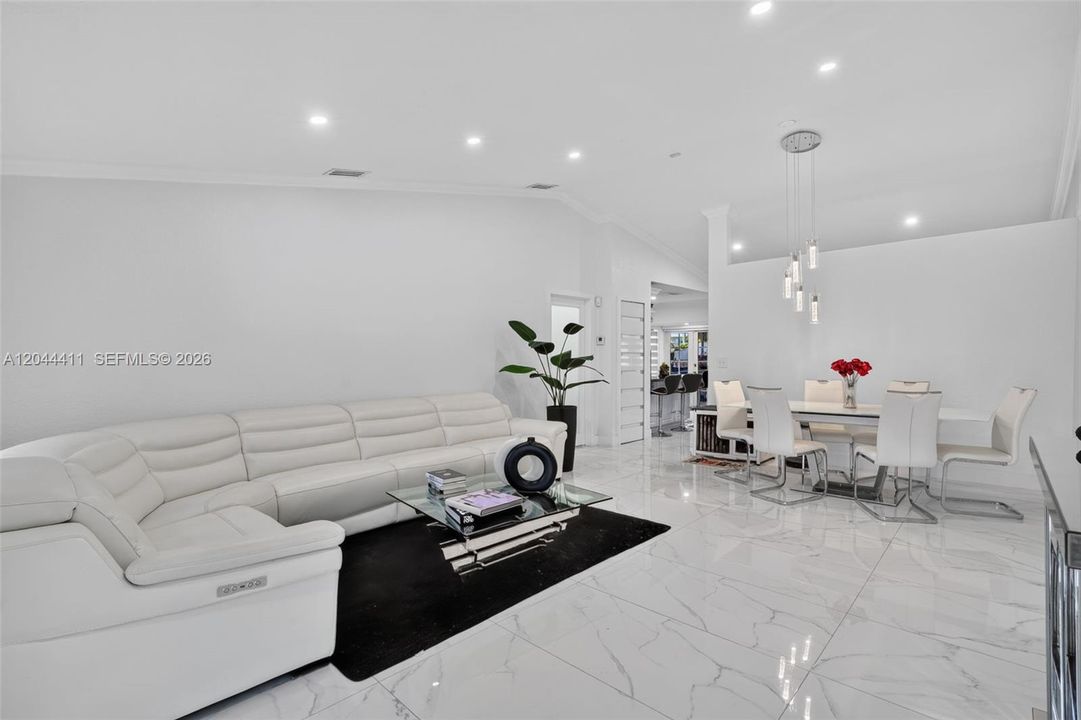 For Sale: $720,000 (3 beds, 2 baths, 1770 Square Feet)