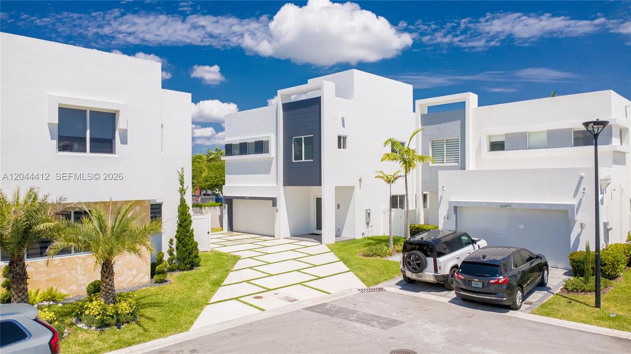 На продажу: $1,940,000 (5 спален, 4 ванн, 4078 Квадратных фут)
