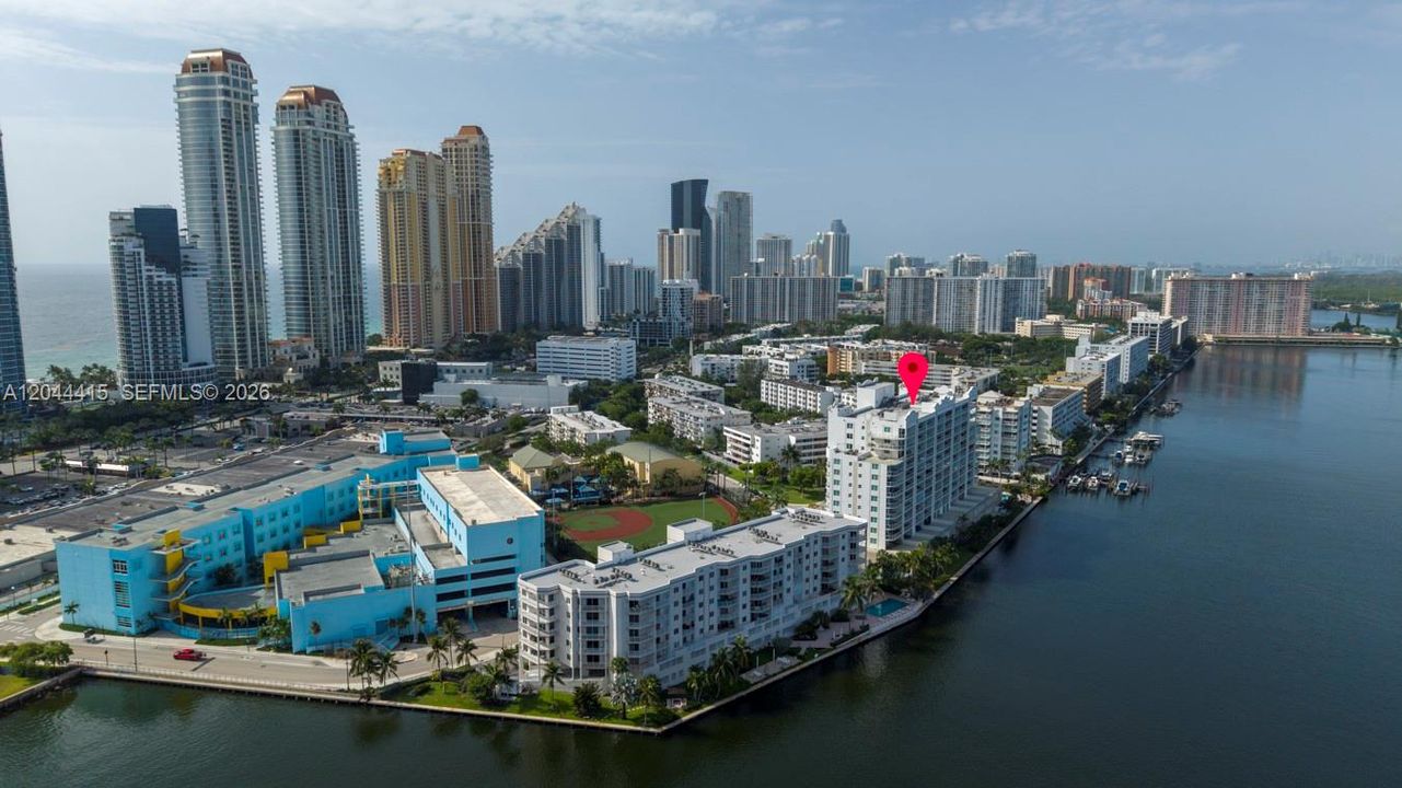 На продажу: $499,000 (1 спален, 1 ванн, 1007 Квадратных фут)