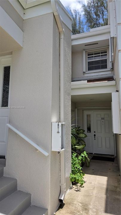 For Rent: $2,050 (2 beds, 2 baths, 1160 Square Feet)