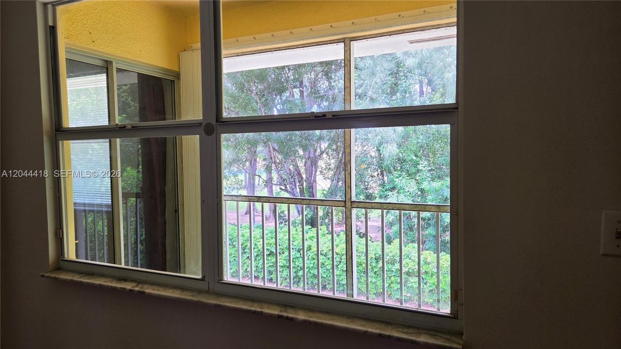 For Rent: $2,050 (2 beds, 2 baths, 1160 Square Feet)