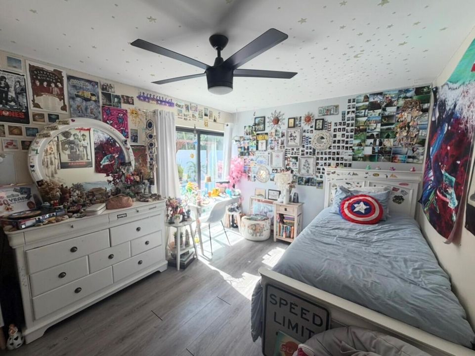 2nd Bedroom
