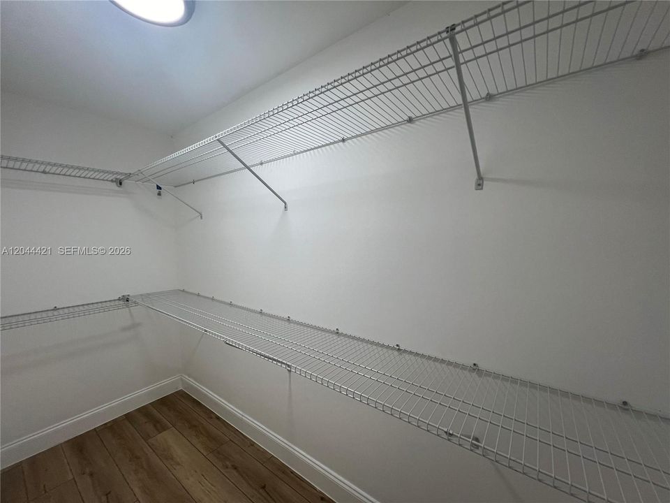 В аренду: $3,300 (3 спален, 2 ванн, 1200 Квадратных фут)
