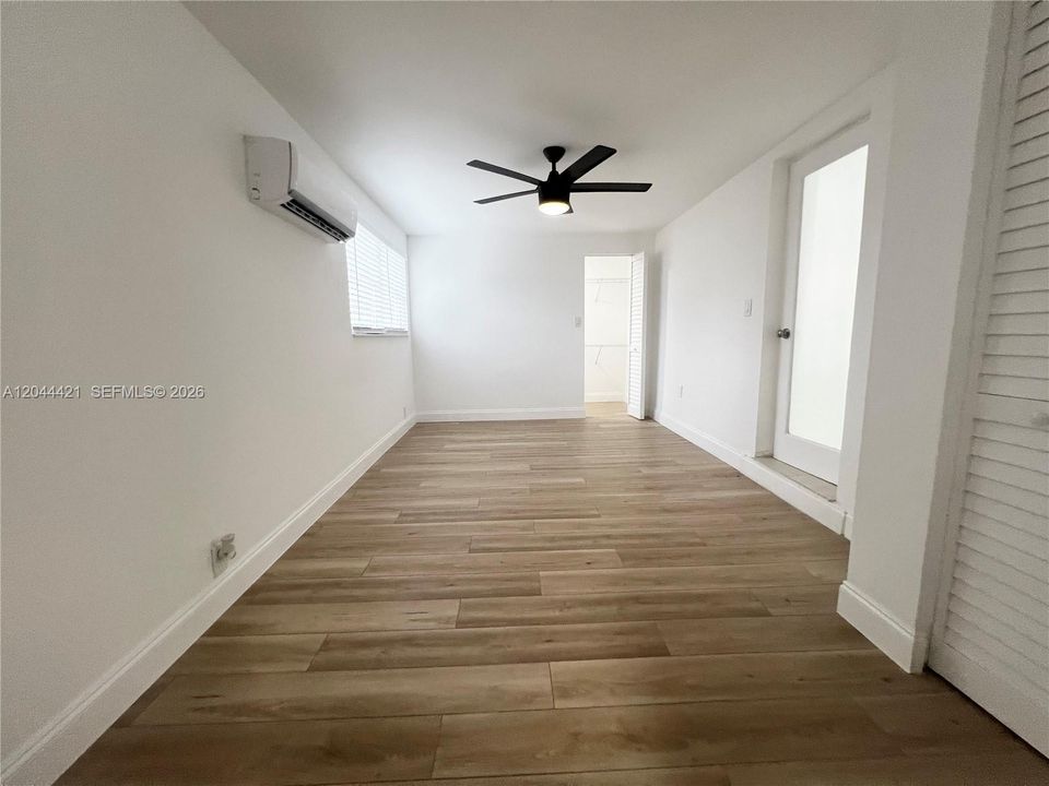 В аренду: $3,300 (3 спален, 2 ванн, 1200 Квадратных фут)