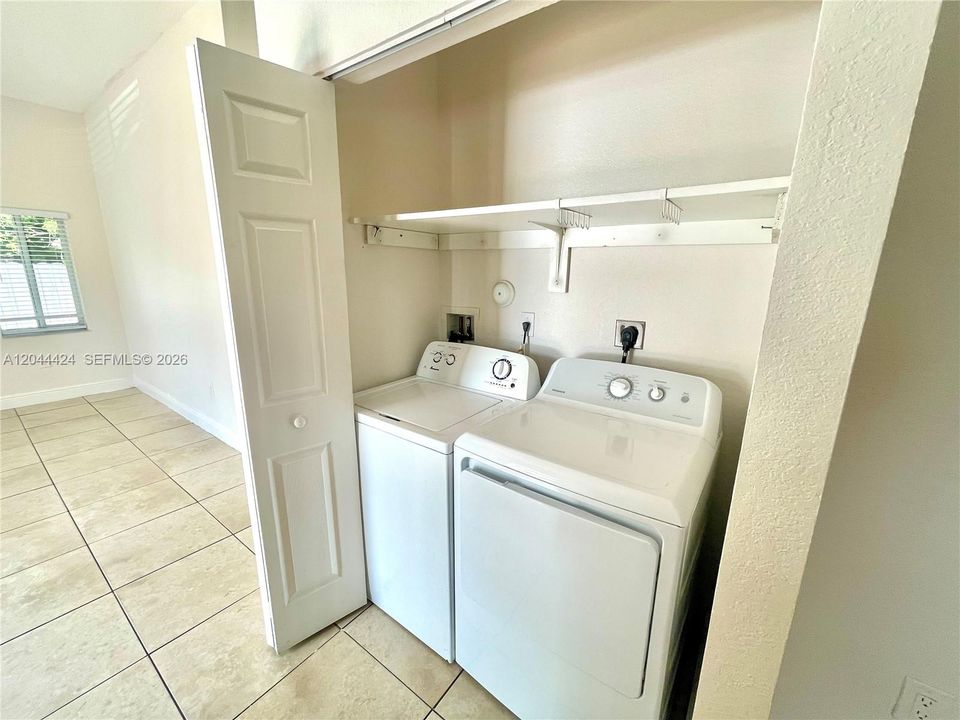 En Renta: $2,800 (2 camas, 2 baños, 1300 Pies cuadrados)