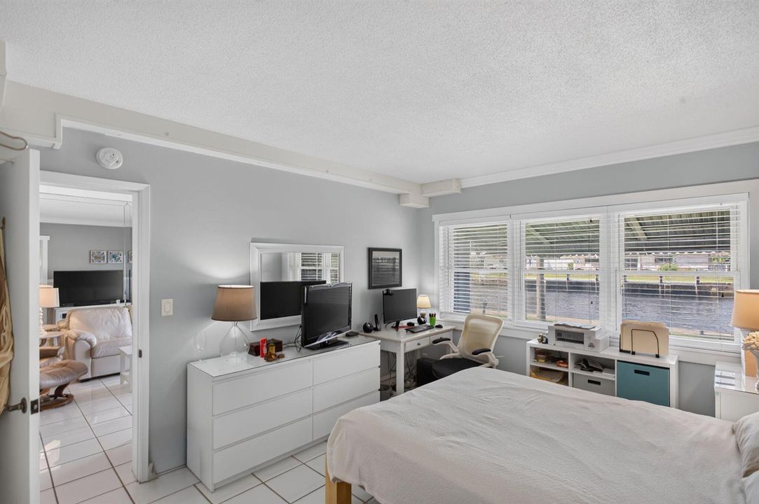 35-web-or-mls-298 Interiors-2261