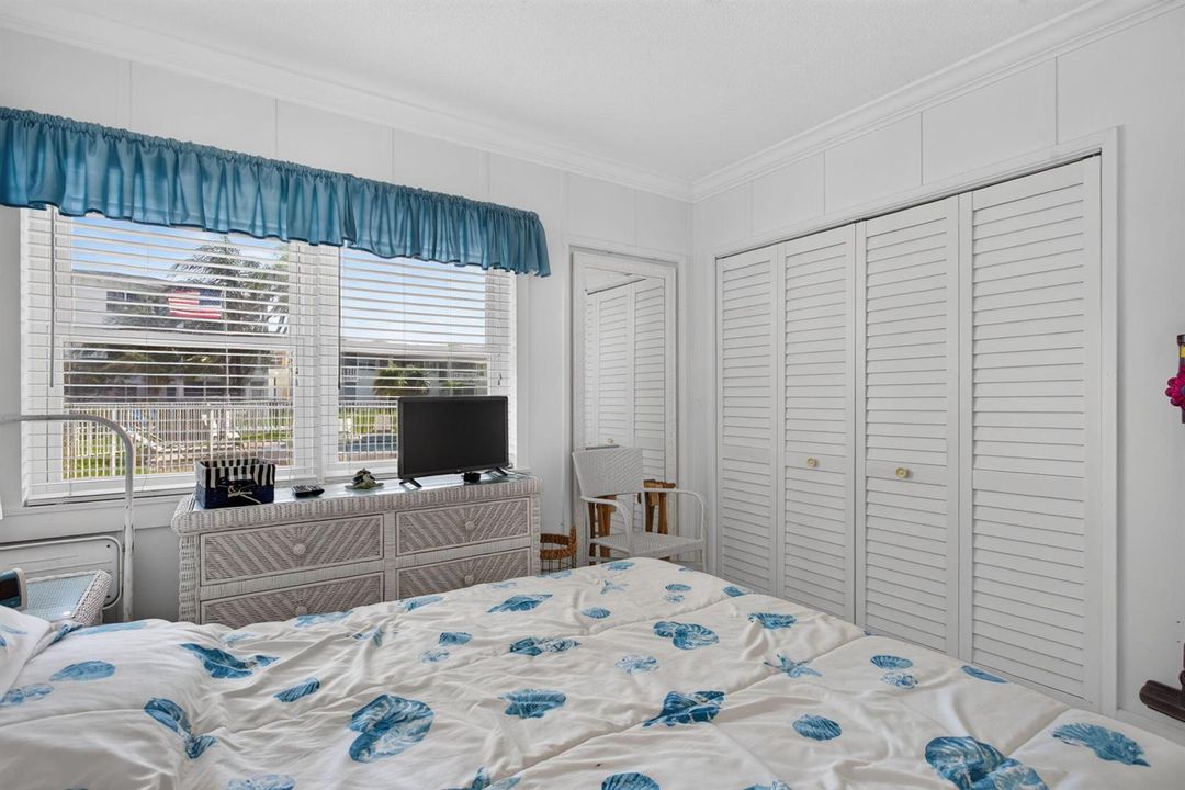 17-web-or-mls-298 Interiors-2146