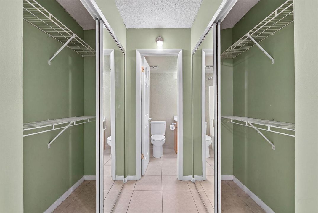 17-web-or-mls-Vacant_DSC02253_hf4k