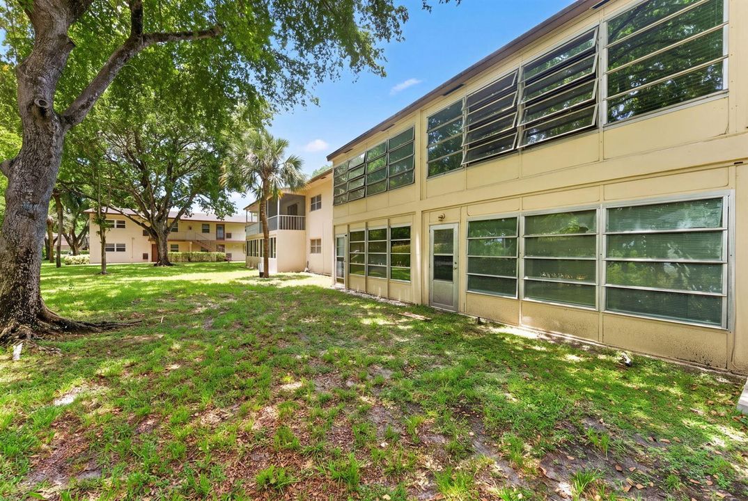 20-web-or-mls-Exterior_DSC02289_hf4k