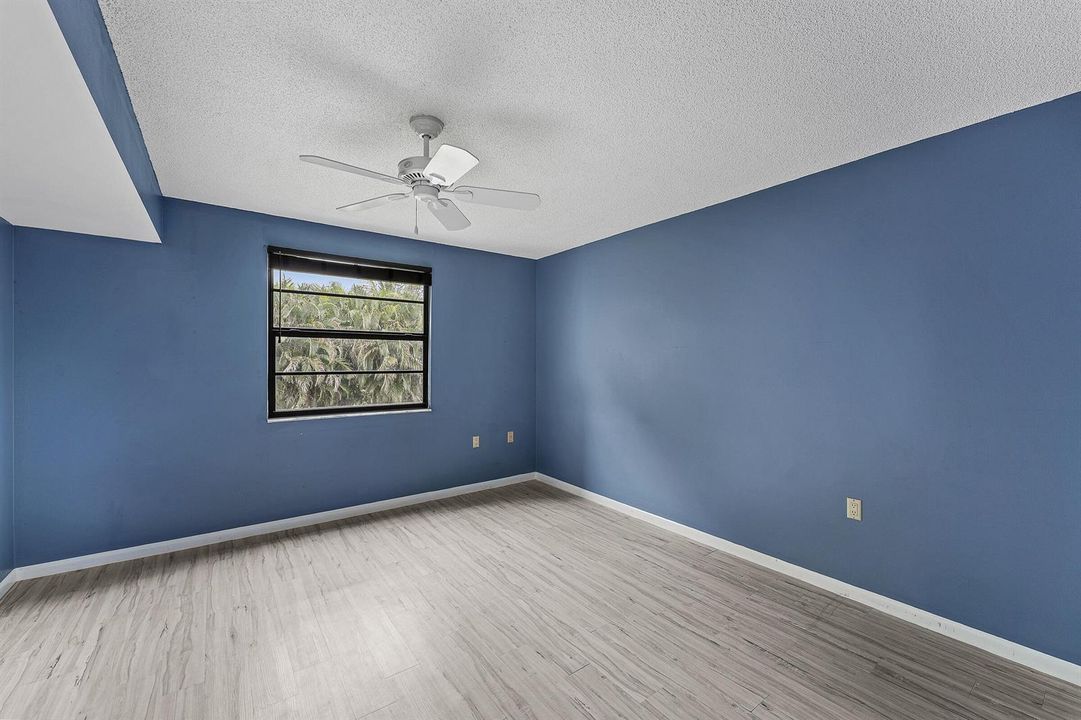 04-6097 Balboa Cir 202-MLS