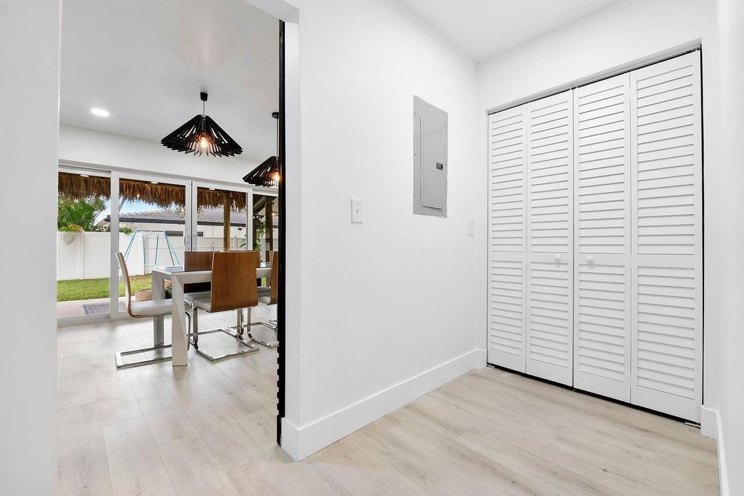 701 laundry area