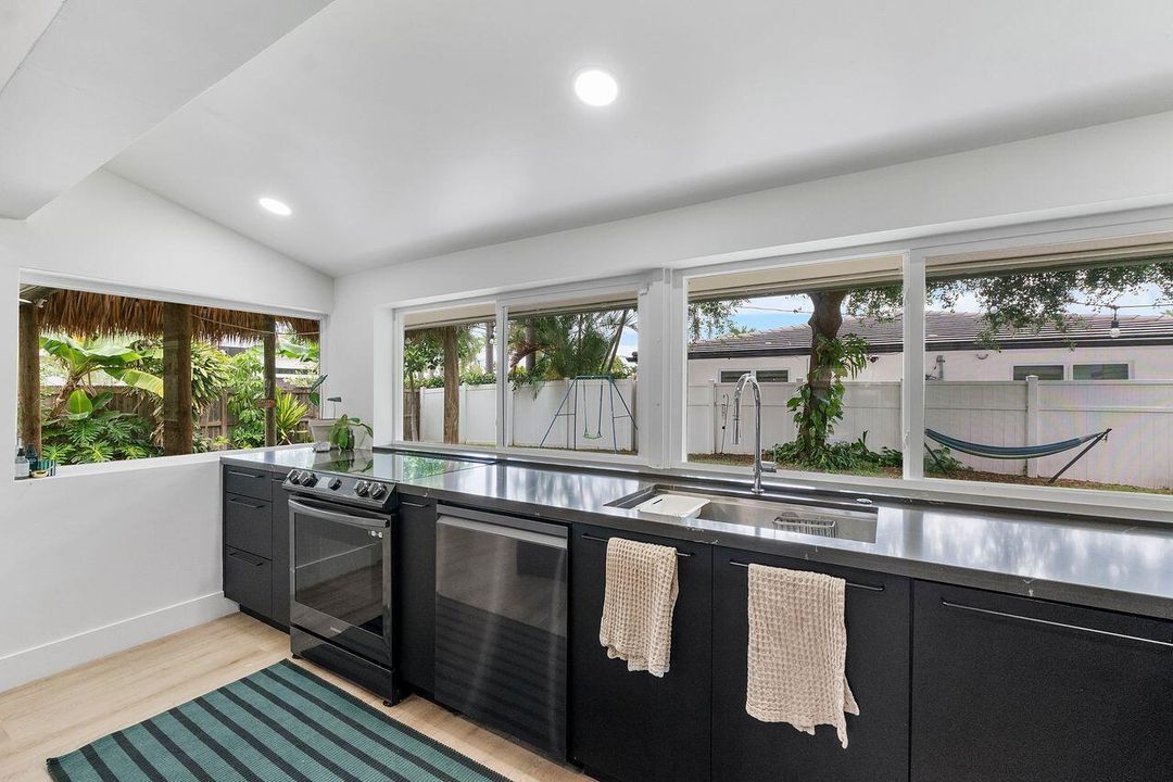 701 kitchen #4