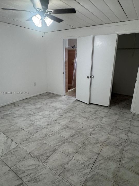 En Renta: $1,000 (1 camas, 1 baños, 700 Pies cuadrados)