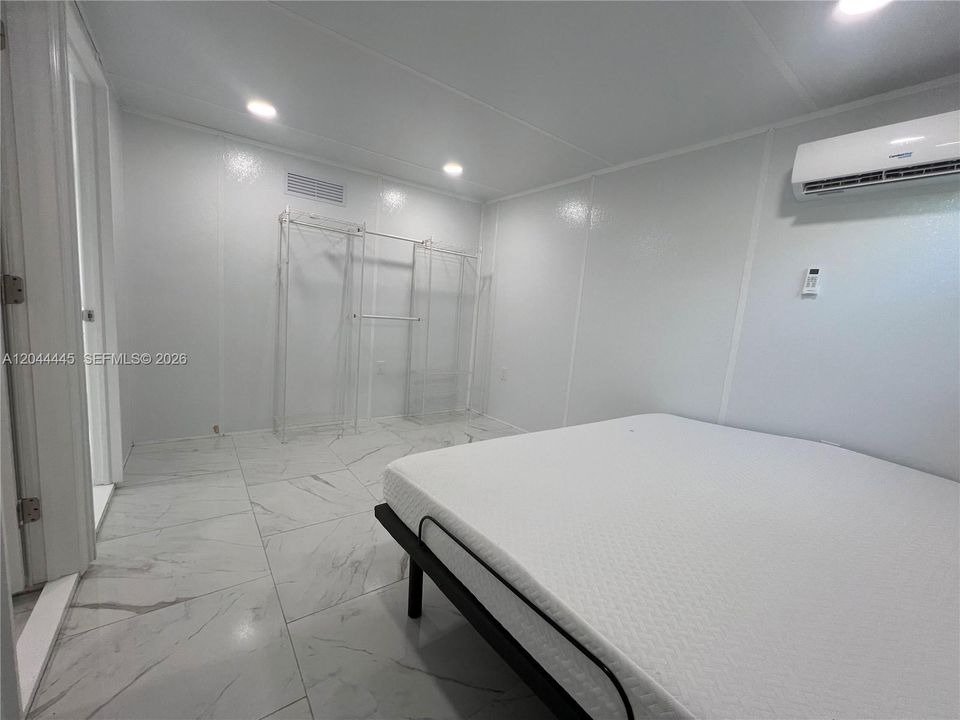 En Renta: $1,500 (1 camas, 1 baños, 1663 Pies cuadrados)