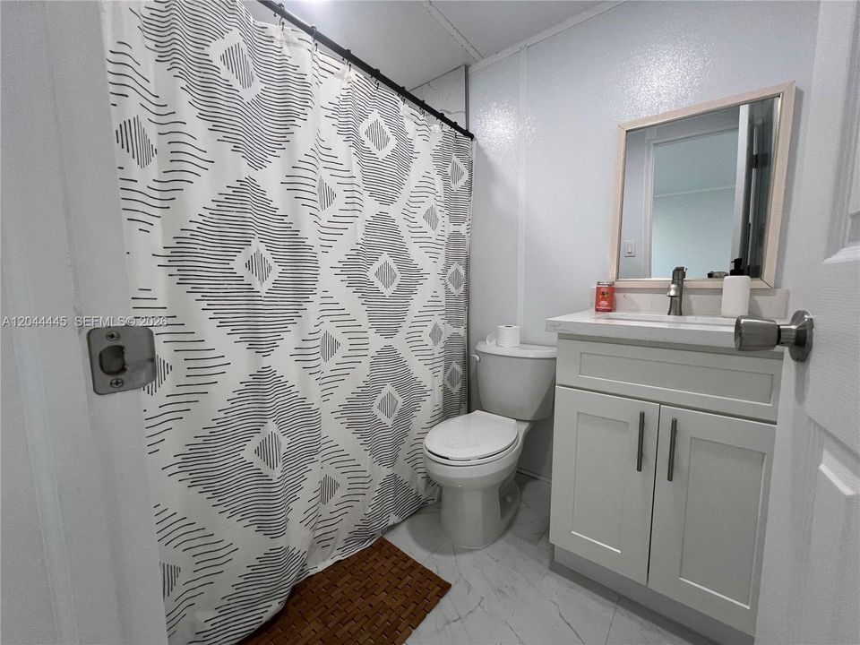 En Renta: $1,500 (1 camas, 1 baños, 1663 Pies cuadrados)