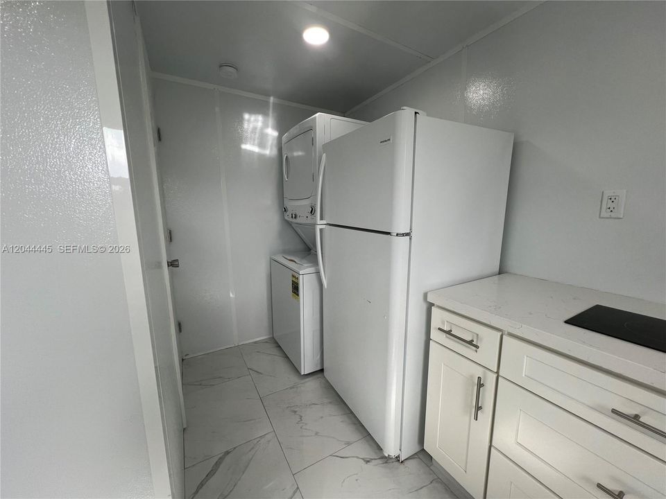 En Renta: $1,500 (1 camas, 1 baños, 1663 Pies cuadrados)