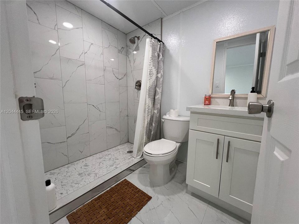 En Renta: $1,500 (1 camas, 1 baños, 1663 Pies cuadrados)