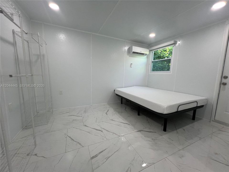 En Renta: $1,500 (1 camas, 1 baños, 1663 Pies cuadrados)