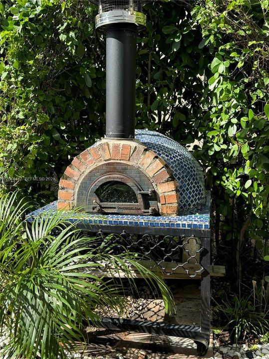Pizza Oven