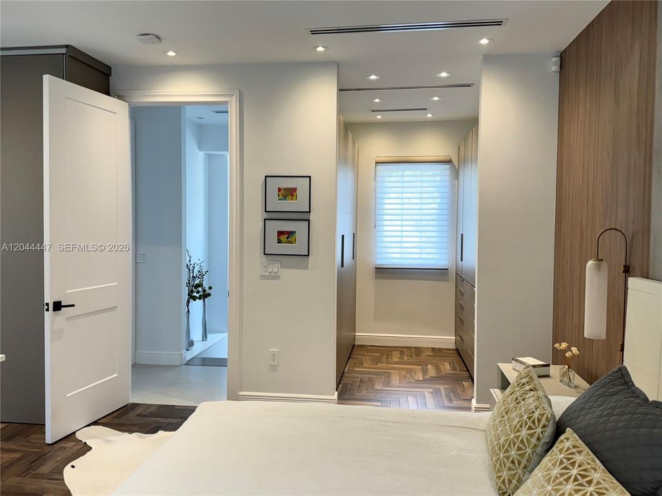 В аренду: $11,000 (3 спален, 3 ванн, 2300 Квадратных фут)