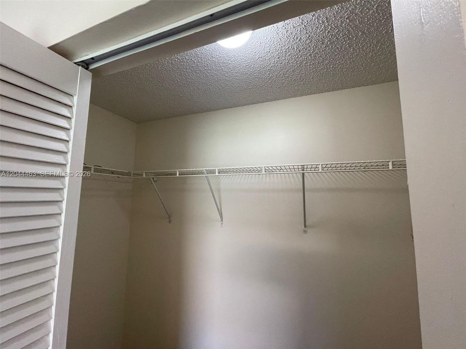 En Renta: $1,999 (2 camas, 2 baños, 1050 Pies cuadrados)