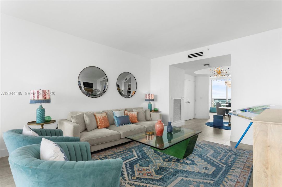 For Sale: $3,500,000 (2 beds, 2 baths, 1960 Square Feet)