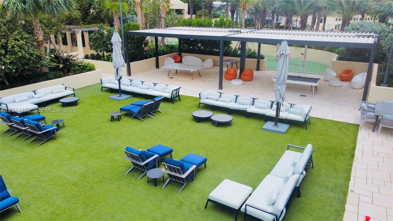En Venta: $3,500,000 (2 camas, 2 baños, 1960 Pies cuadrados)