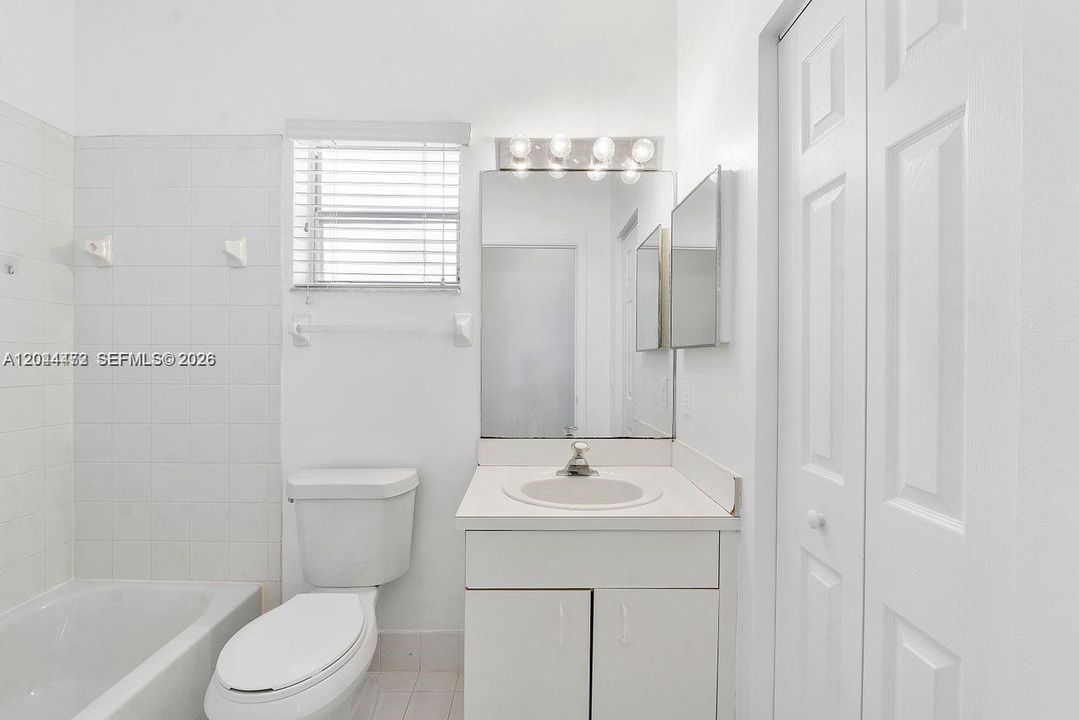 For Rent: $3,200 (3 beds, 2 baths, 1534 Square Feet)