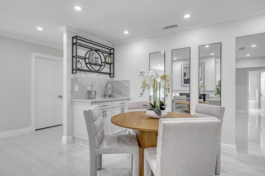 6185 White Oak (8)